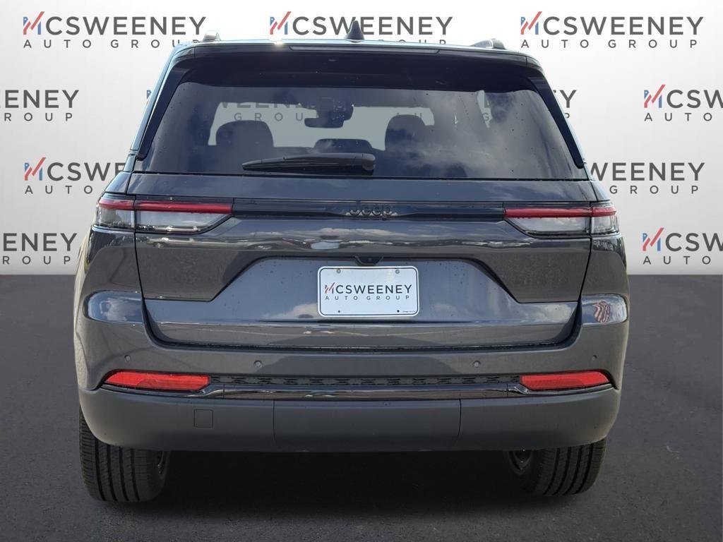 new 2025 Jeep Grand Cherokee car, priced at $33,625