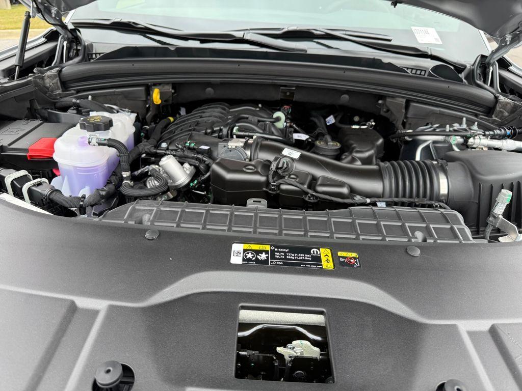 new 2025 Jeep Grand Cherokee car, priced at $32,625