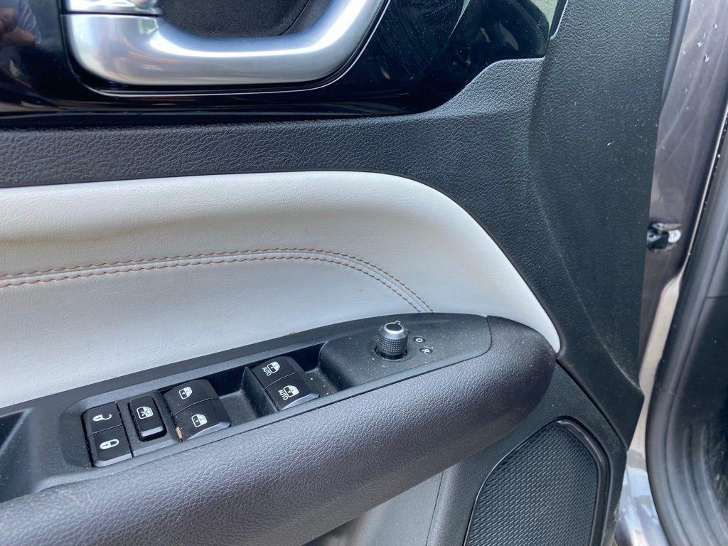 used 2023 Jeep Compass car, priced at $24,394