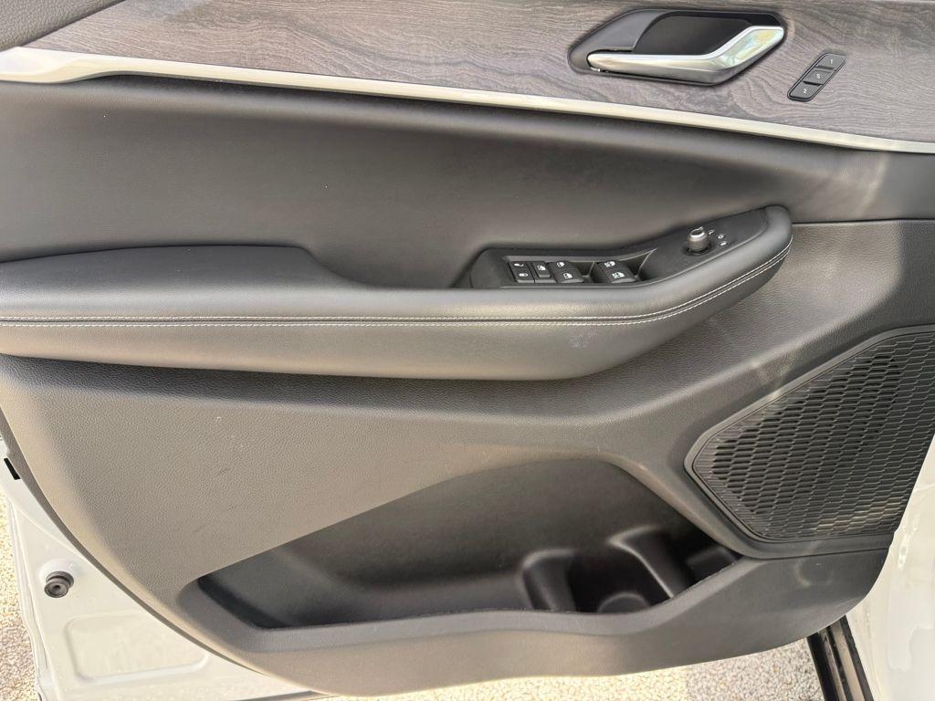 used 2023 Jeep Grand Cherokee car, priced at $31,000