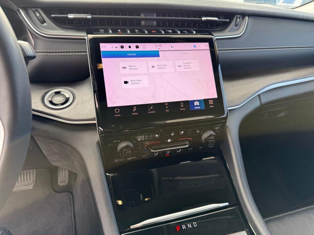 used 2023 Jeep Grand Cherokee car, priced at $31,000