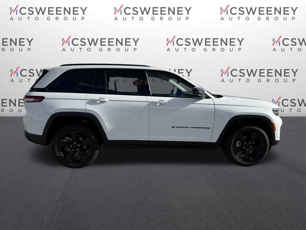 used 2023 Jeep Grand Cherokee car, priced at $31,000