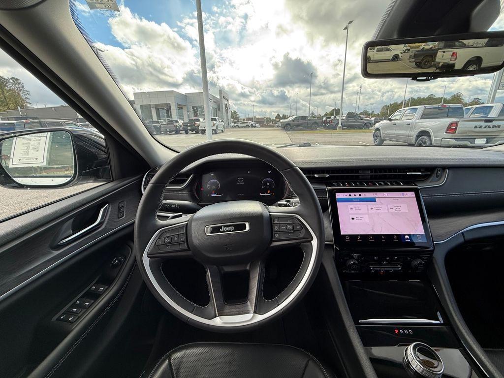 used 2023 Jeep Grand Cherokee car, priced at $31,000