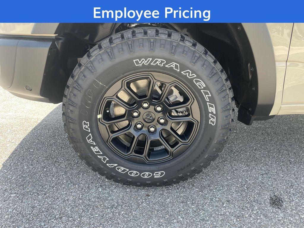 new 2025 Ram 1500 car, priced at $62,460