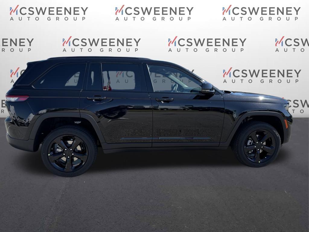 new 2025 Jeep Grand Cherokee car, priced at $34,125