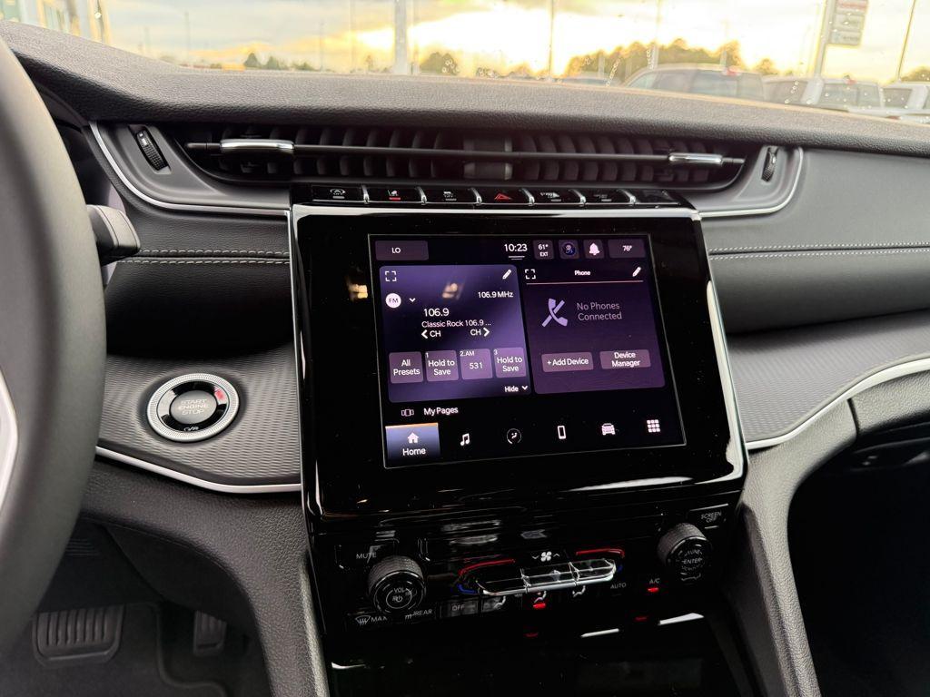 new 2025 Jeep Grand Cherokee car, priced at $28,780