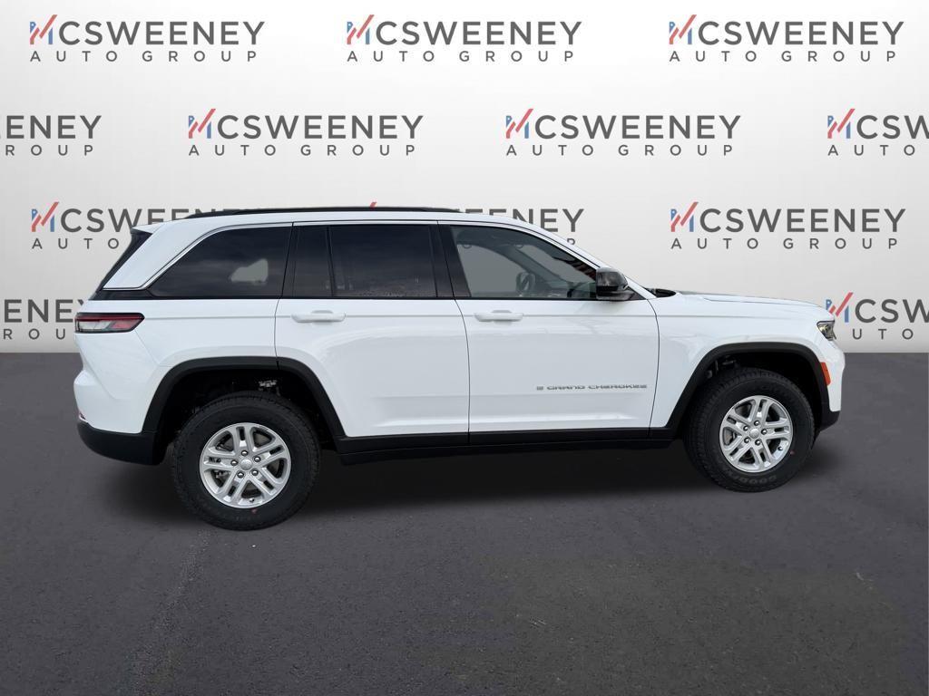 new 2025 Jeep Grand Cherokee car, priced at $28,780