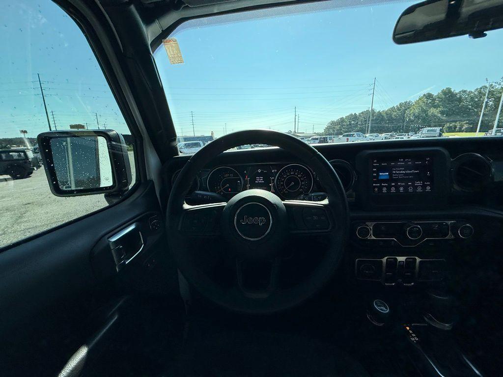 used 2022 Jeep Wrangler Unlimited car, priced at $32,937