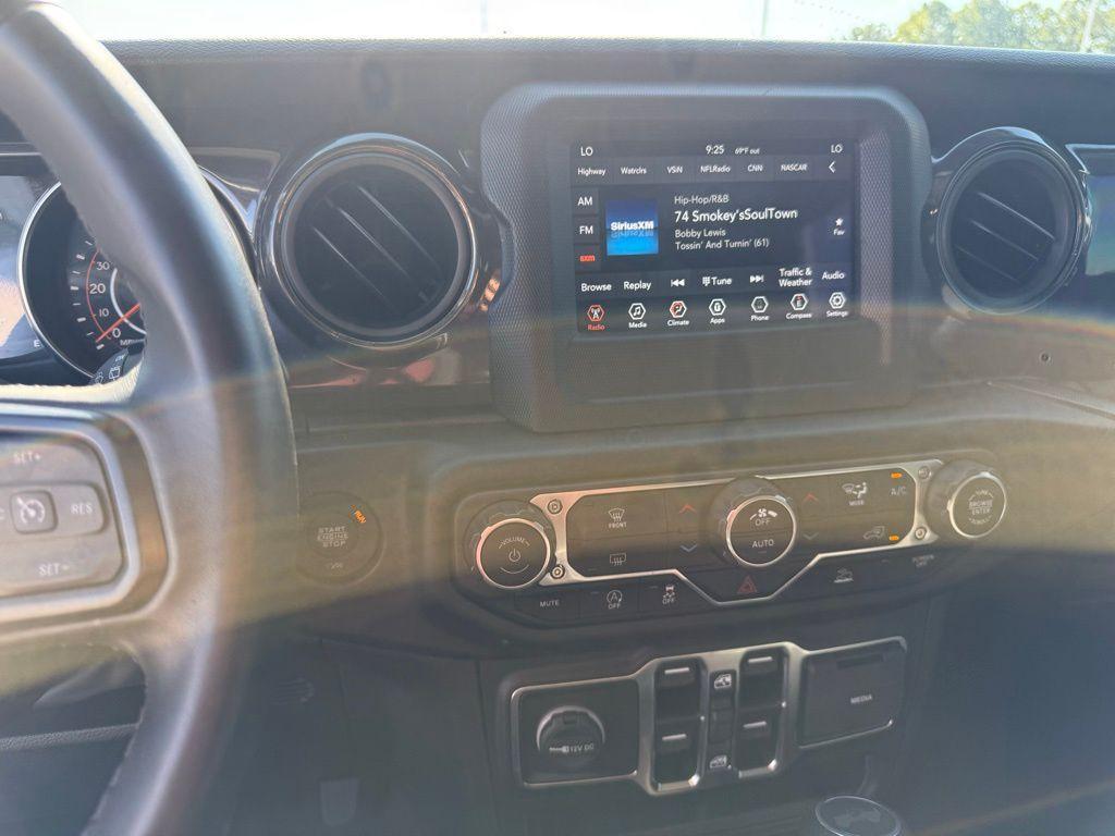 used 2022 Jeep Wrangler Unlimited car, priced at $32,937