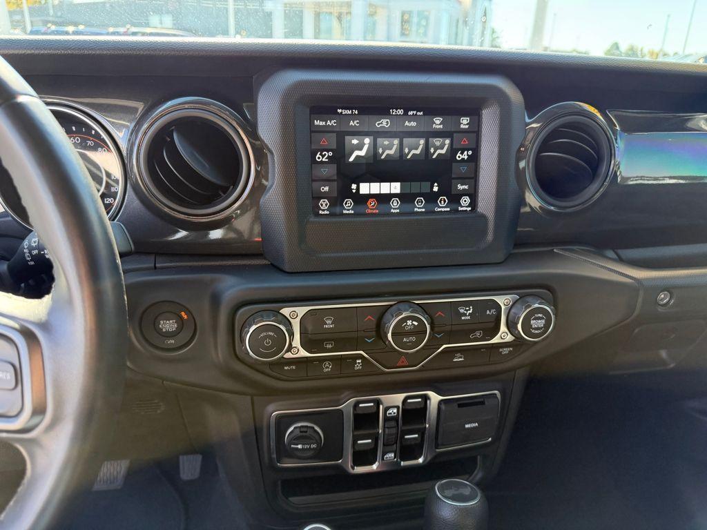 used 2022 Jeep Wrangler Unlimited car, priced at $31,265