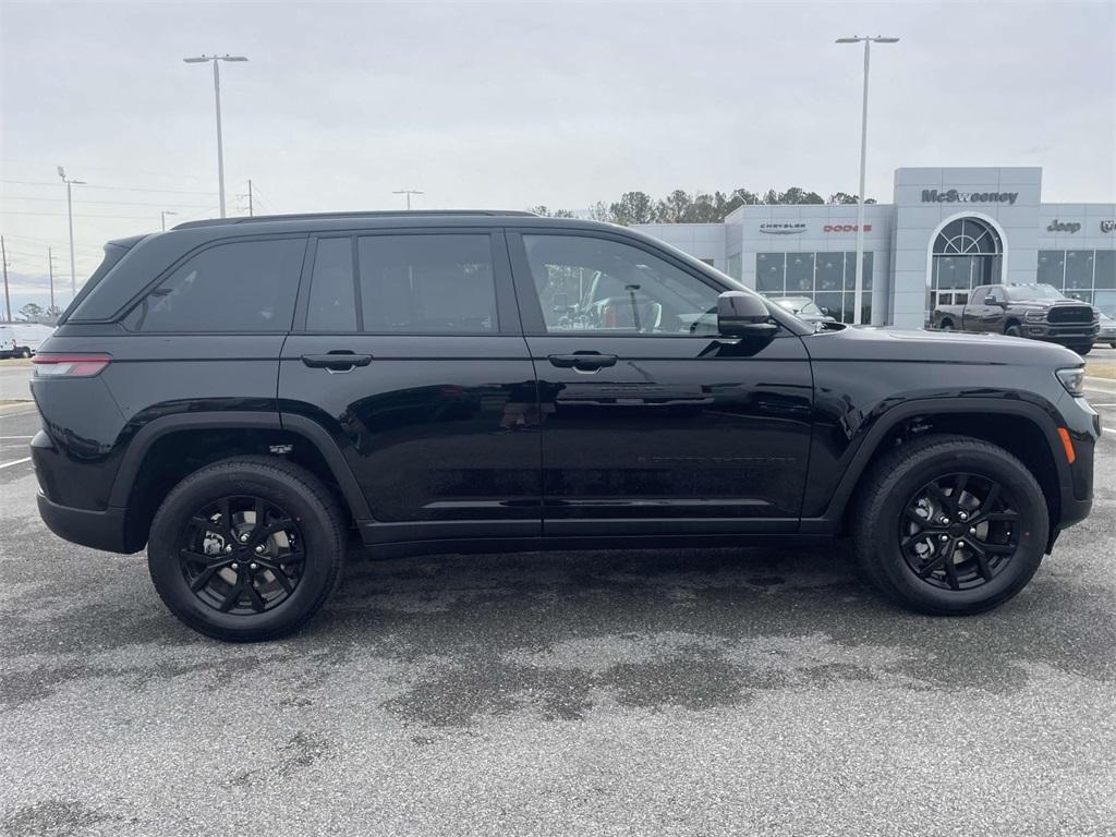 new 2025 Jeep Grand Cherokee car, priced at $37,480