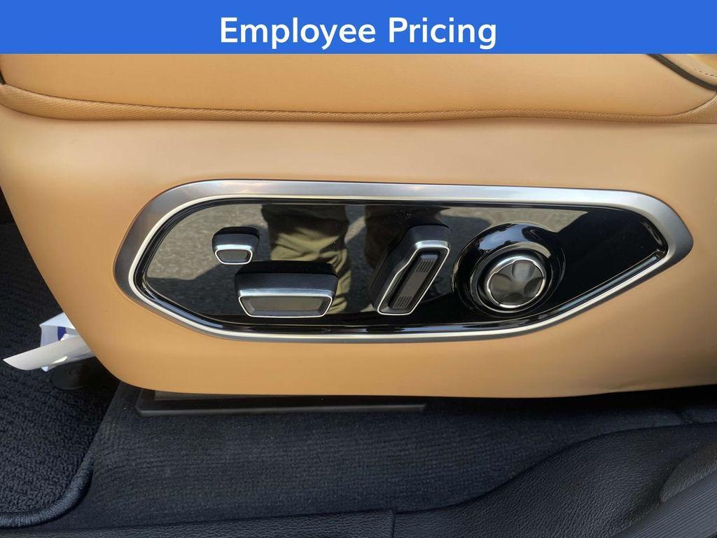 new 2025 Jeep Grand Cherokee L car, priced at $61,405