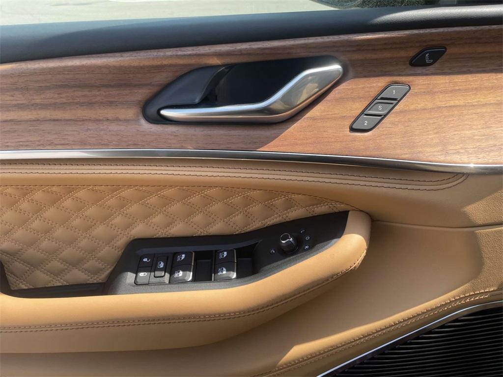 new 2025 Jeep Grand Cherokee L car, priced at $61,655
