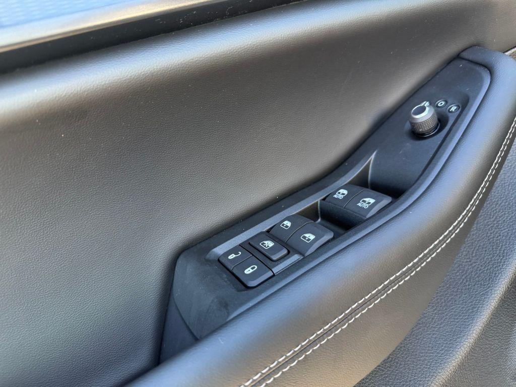 new 2025 Jeep Grand Cherokee car, priced at $33,530