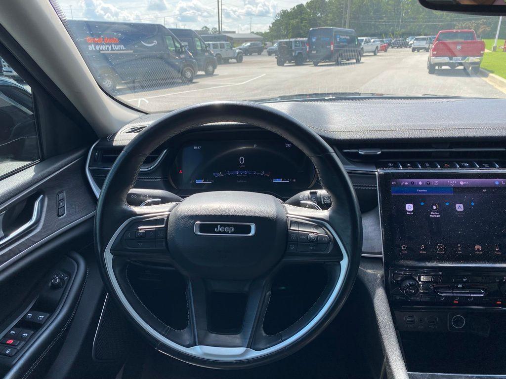 used 2022 Jeep Grand Cherokee car, priced at $28,288
