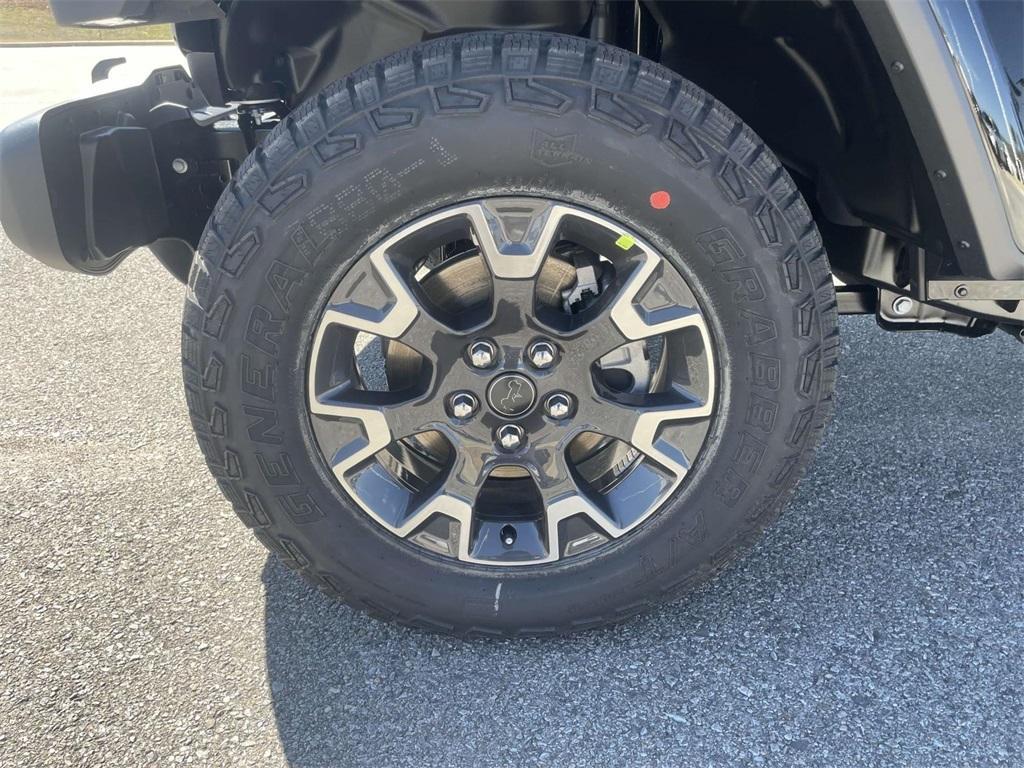 new 2025 Jeep Wrangler car, priced at $55,610