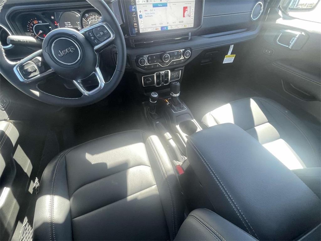 new 2025 Jeep Wrangler car, priced at $55,610