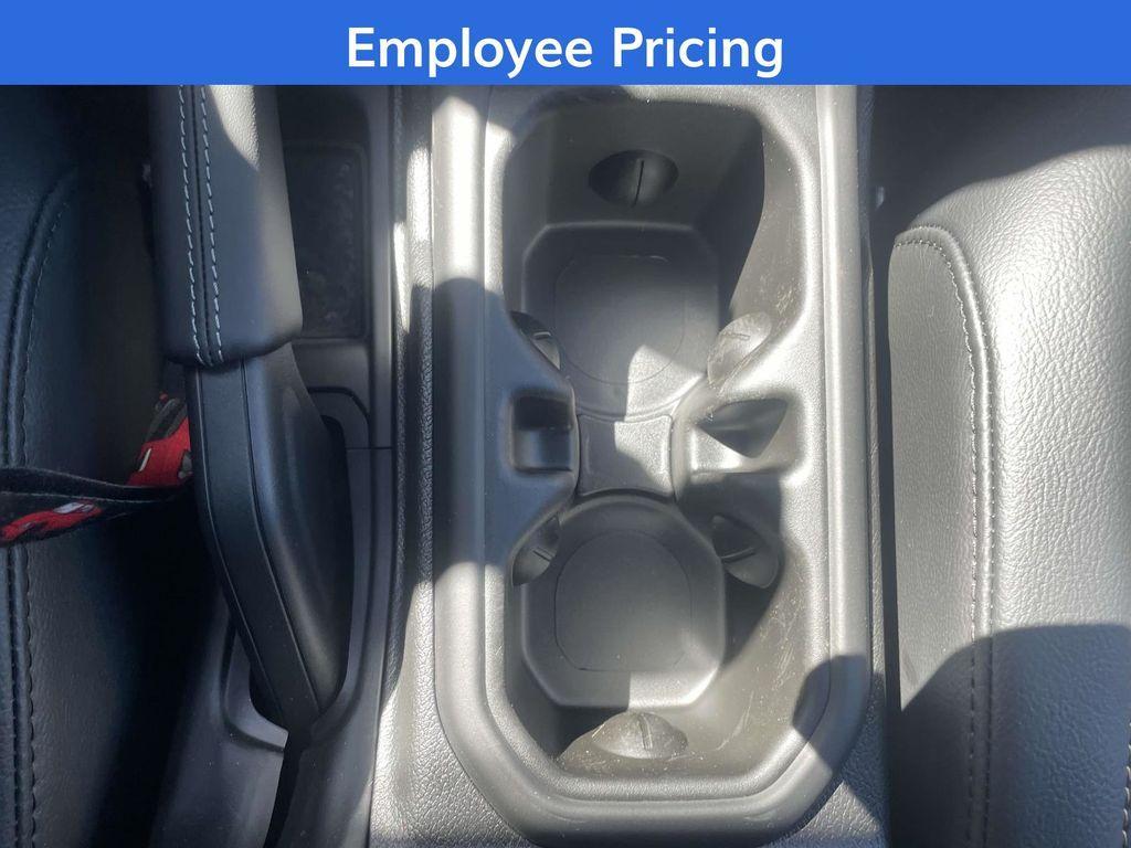 new 2025 Jeep Wrangler car, priced at $55,360