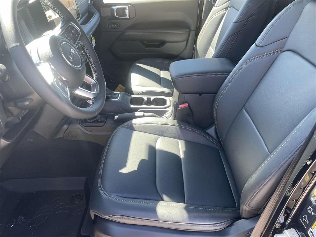 new 2025 Jeep Wrangler car, priced at $55,610