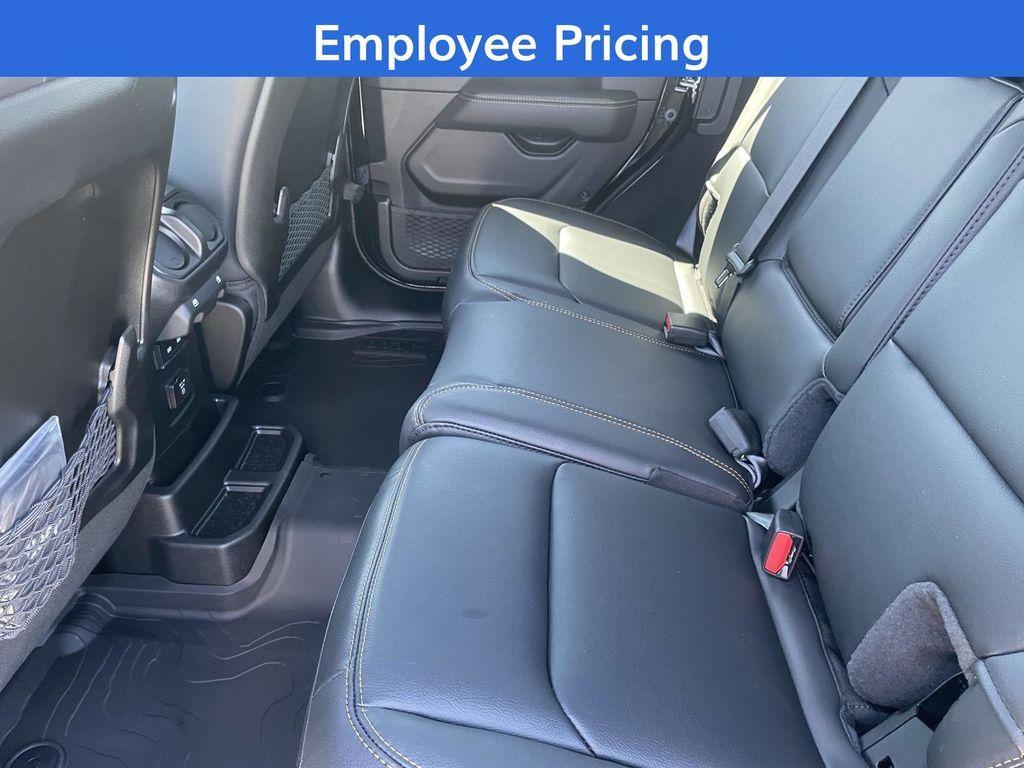 new 2025 Jeep Wrangler car, priced at $55,360