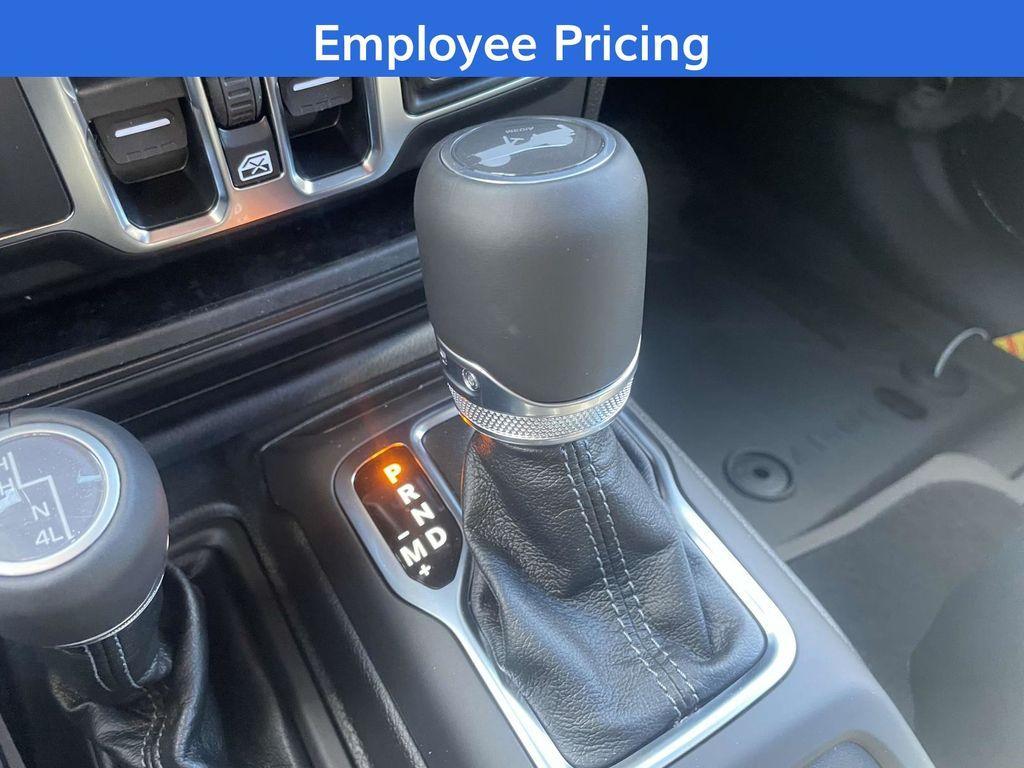 new 2025 Jeep Wrangler car, priced at $55,360