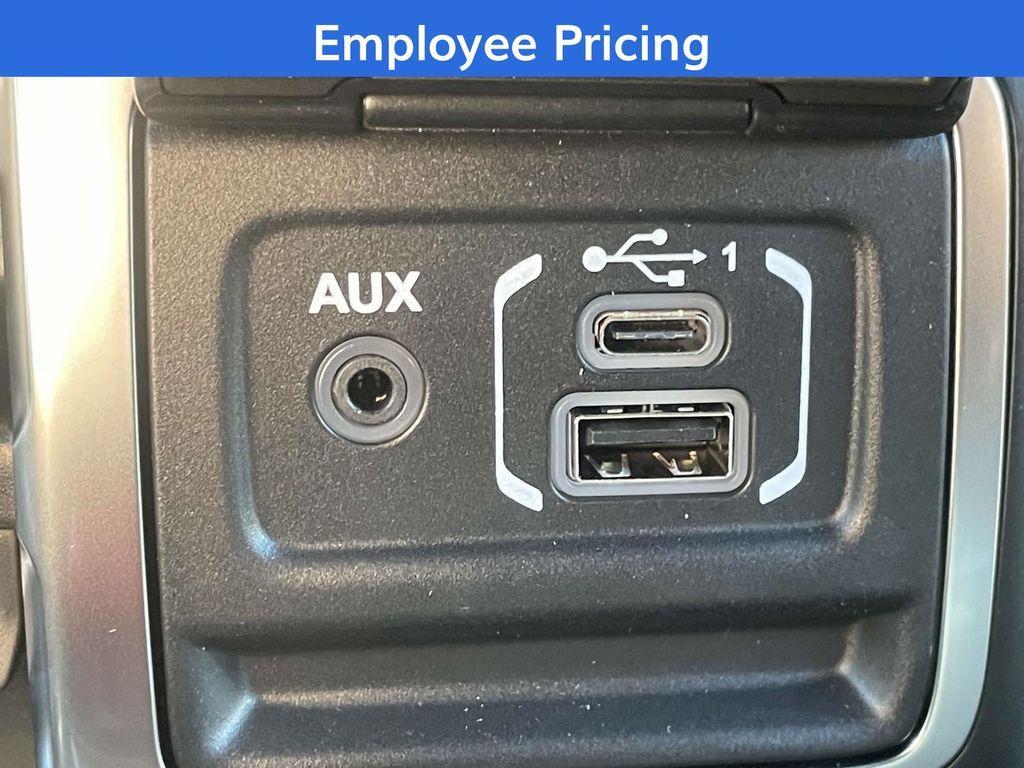 new 2025 Jeep Wrangler car, priced at $55,360