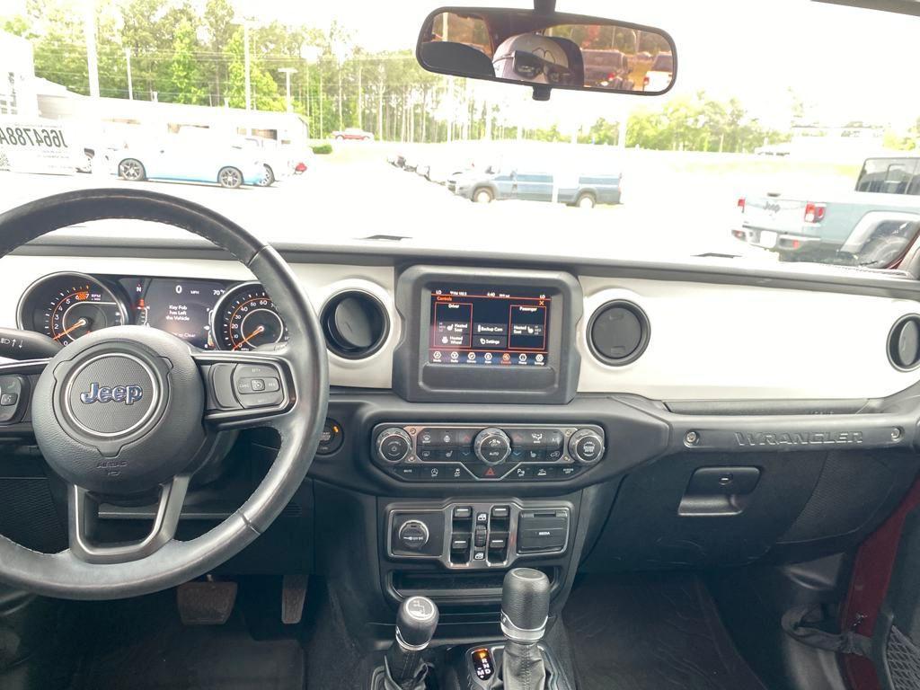 used 2021 Jeep Wrangler Unlimited car, priced at $31,115