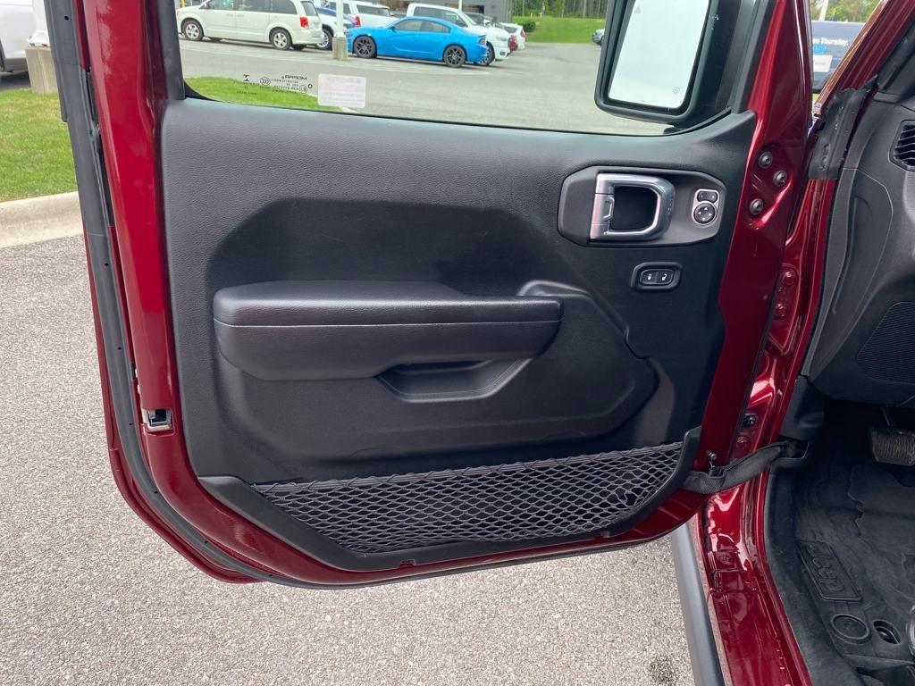 used 2021 Jeep Wrangler Unlimited car, priced at $31,115