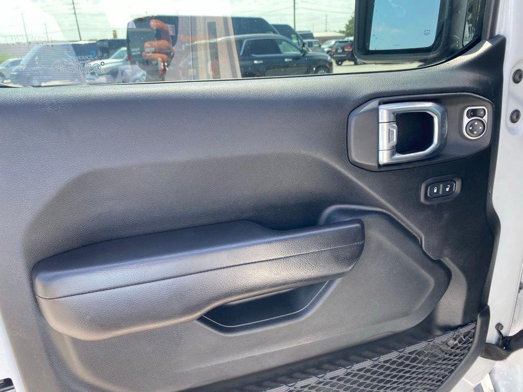 used 2020 Jeep Wrangler Unlimited car, priced at $27,510