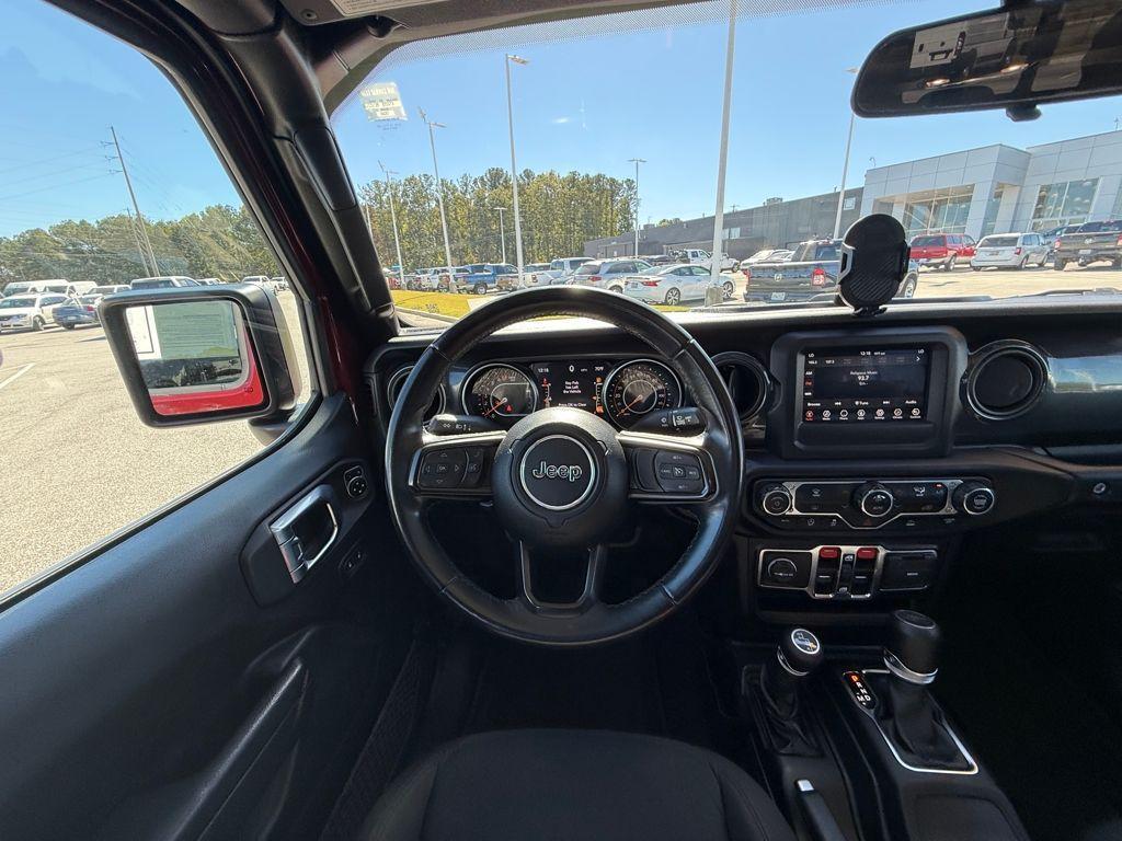 used 2022 Jeep Gladiator car, priced at $30,826