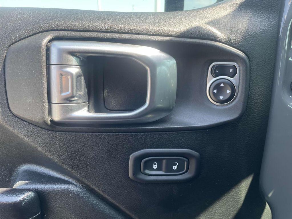 used 2019 Jeep Wrangler Unlimited car, priced at $35,311