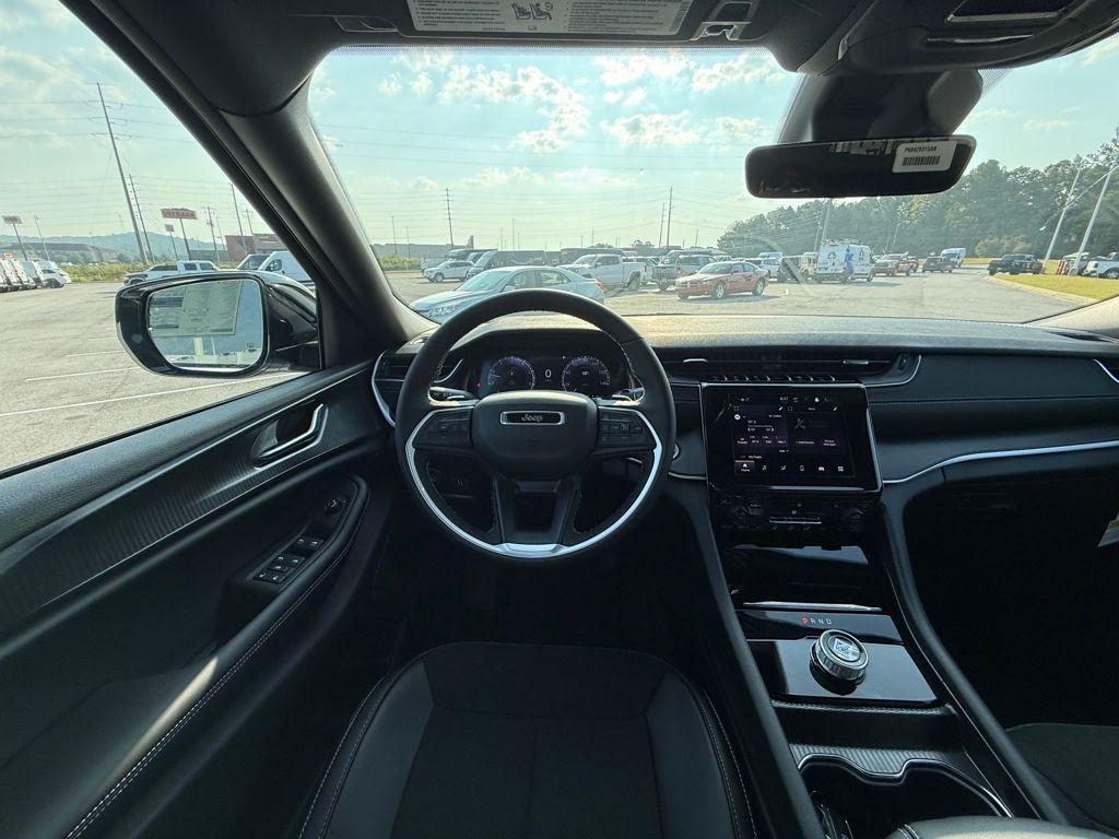 new 2025 Jeep Grand Cherokee L car, priced at $34,780