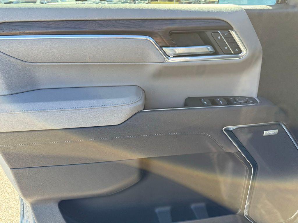 used 2025 GMC Sierra 1500 car, priced at $55,197