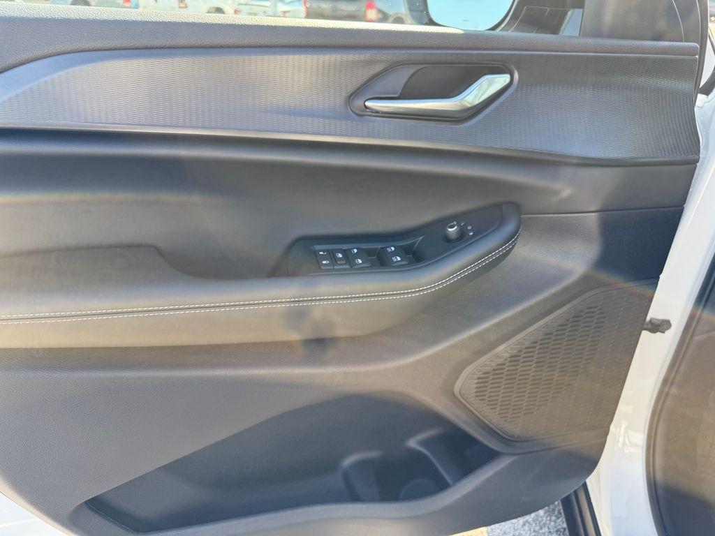 new 2025 Jeep Grand Cherokee car, priced at $30,385