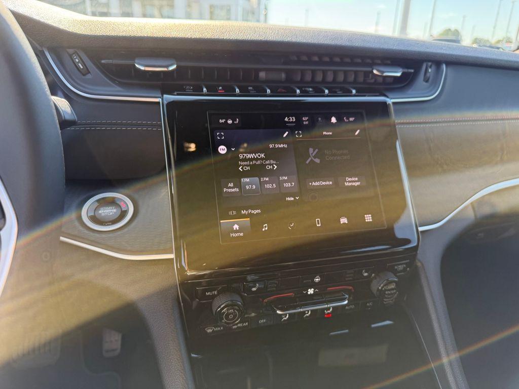 new 2025 Jeep Grand Cherokee car, priced at $30,385