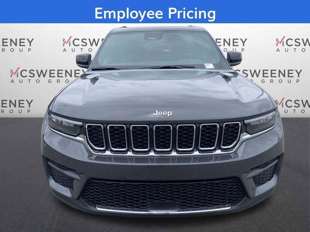 new 2025 Jeep Grand Cherokee car, priced at $31,125
