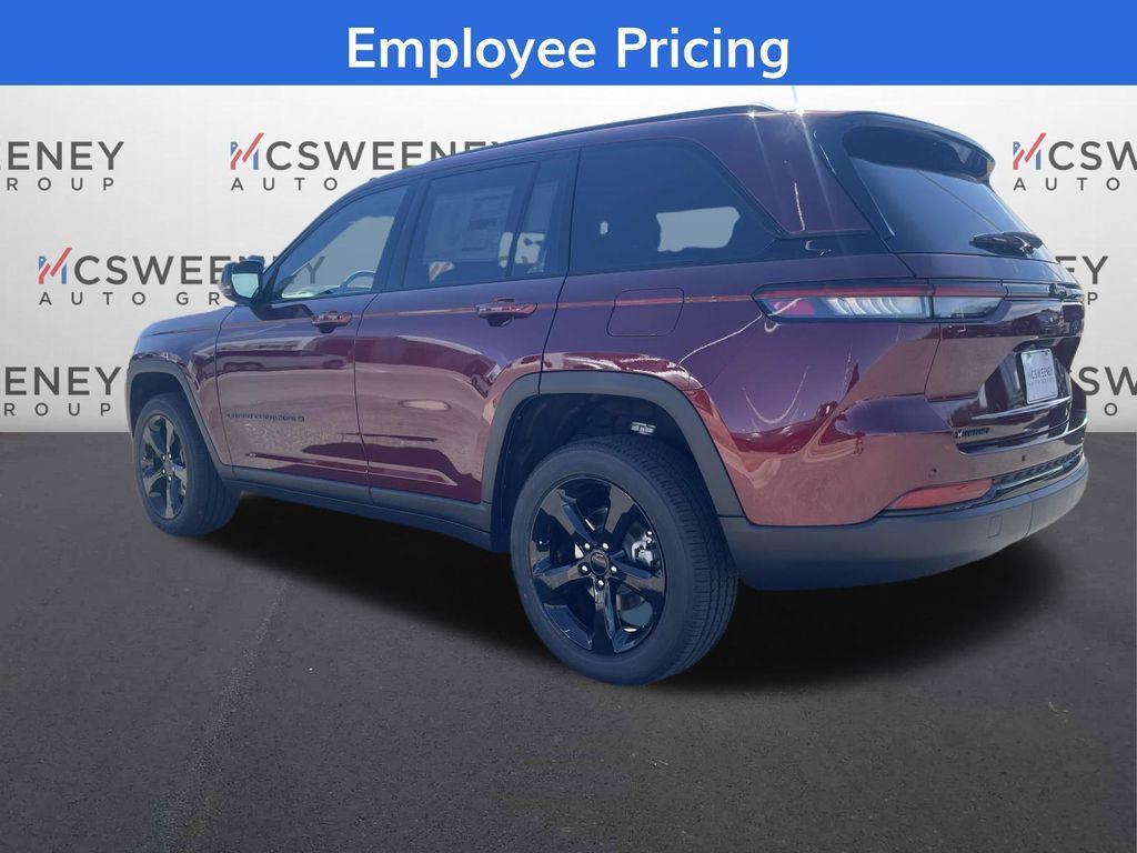 new 2025 Jeep Grand Cherokee car, priced at $33,425