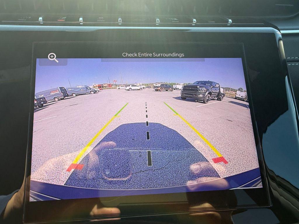 new 2025 Jeep Grand Cherokee car, priced at $31,980