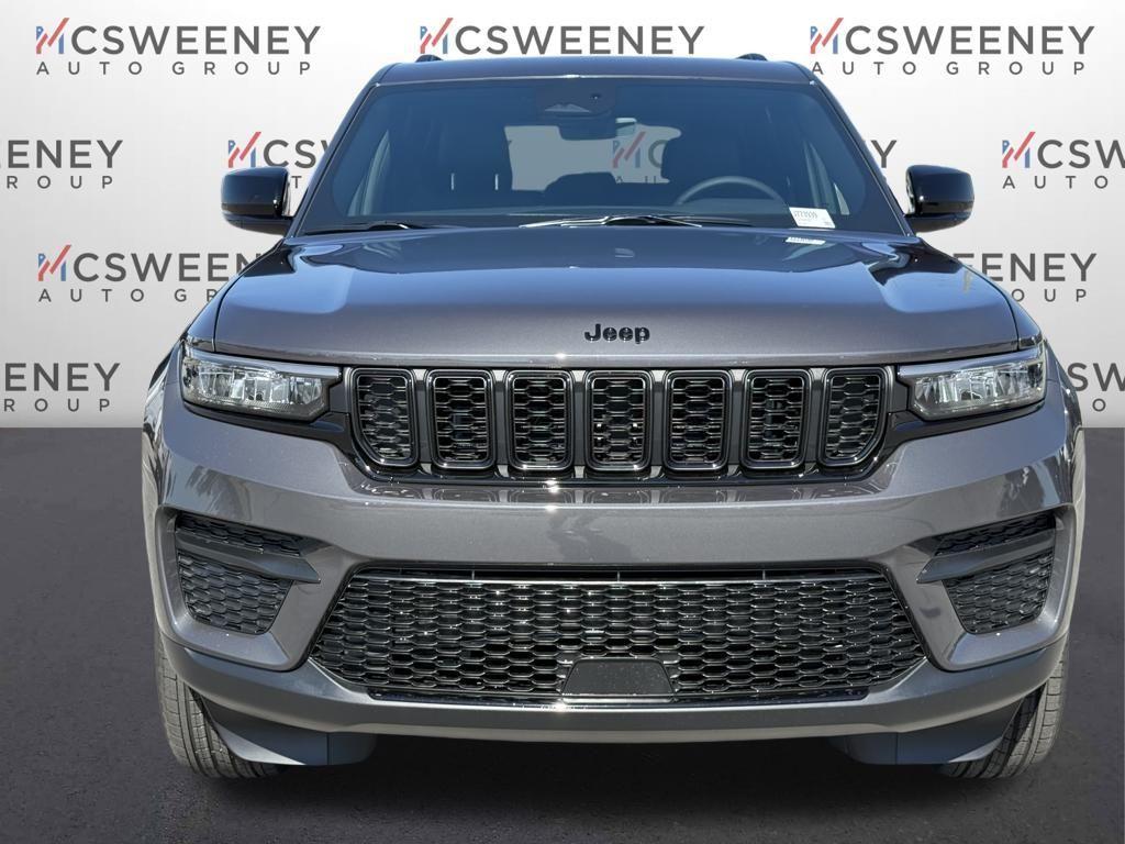 new 2025 Jeep Grand Cherokee car, priced at $31,980