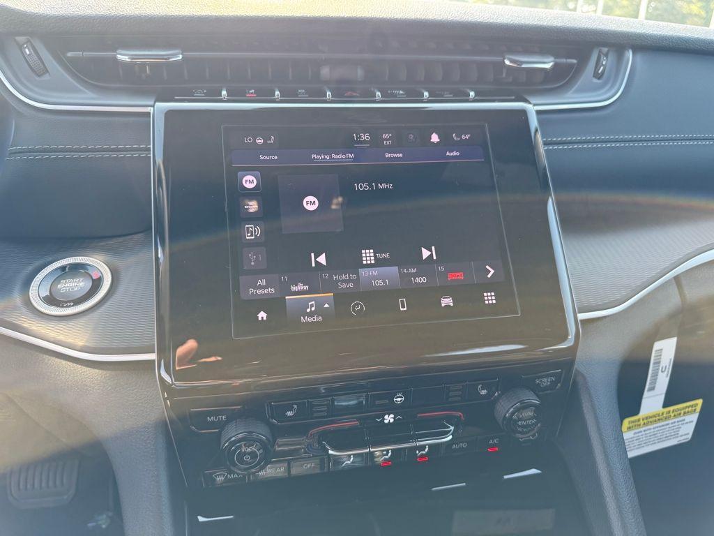 new 2025 Jeep Grand Cherokee car, priced at $35,625