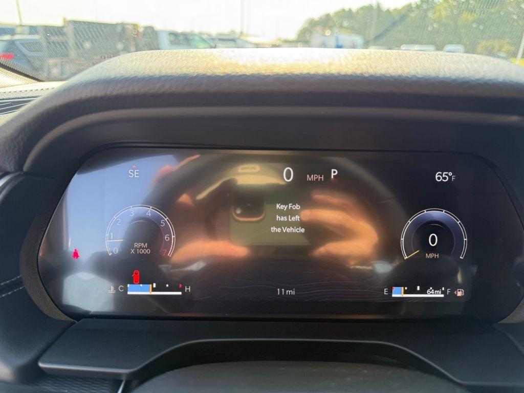 new 2025 Jeep Grand Cherokee car, priced at $35,625