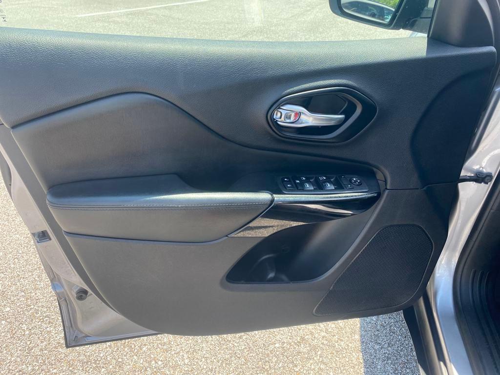used 2021 Jeep Cherokee car, priced at $19,700