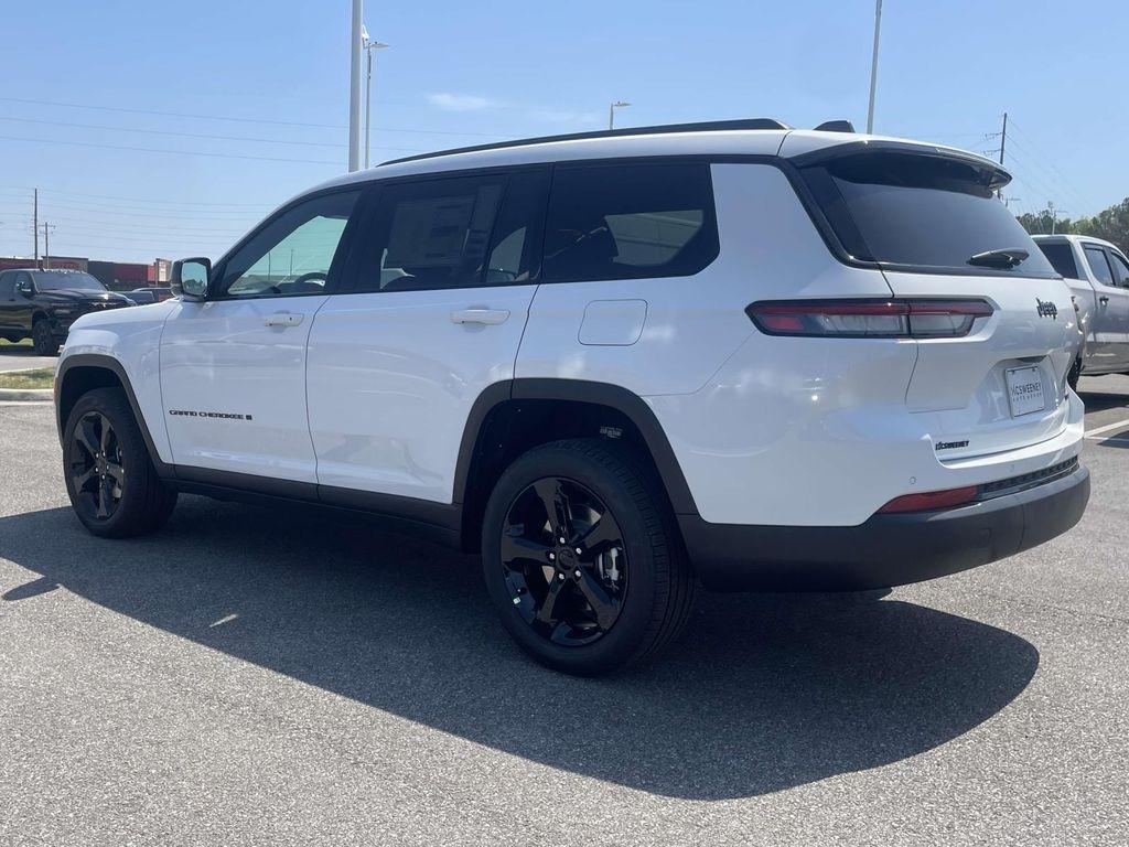new 2025 Jeep Grand Cherokee L car, priced at $42,740