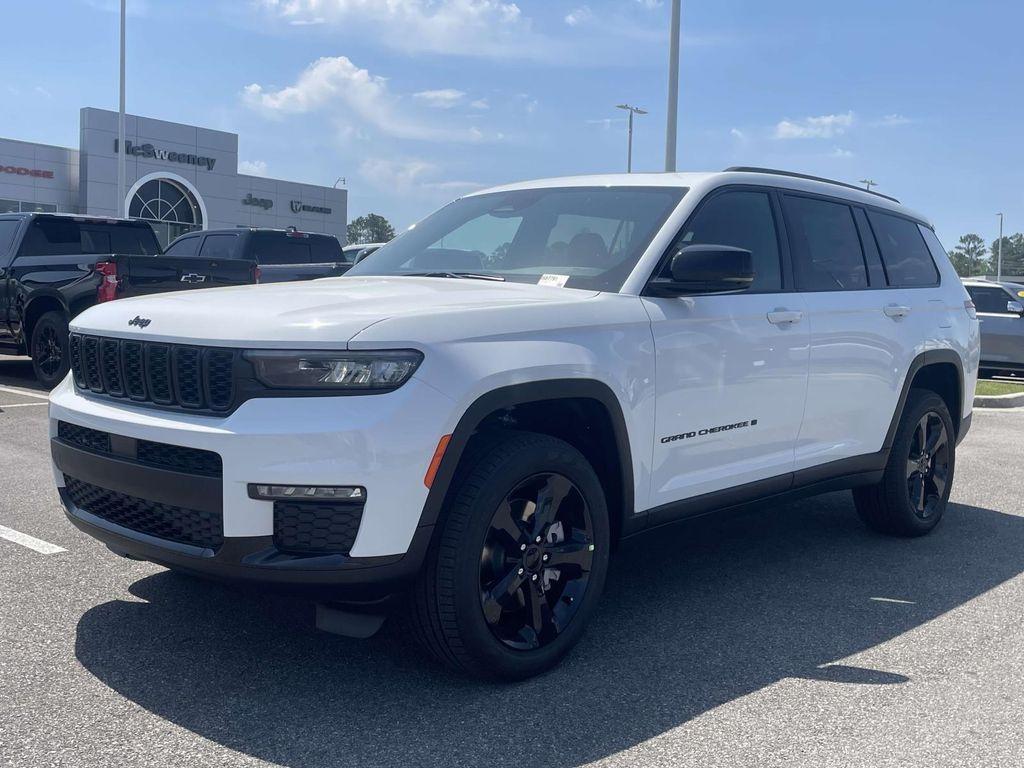 new 2025 Jeep Grand Cherokee L car, priced at $42,740