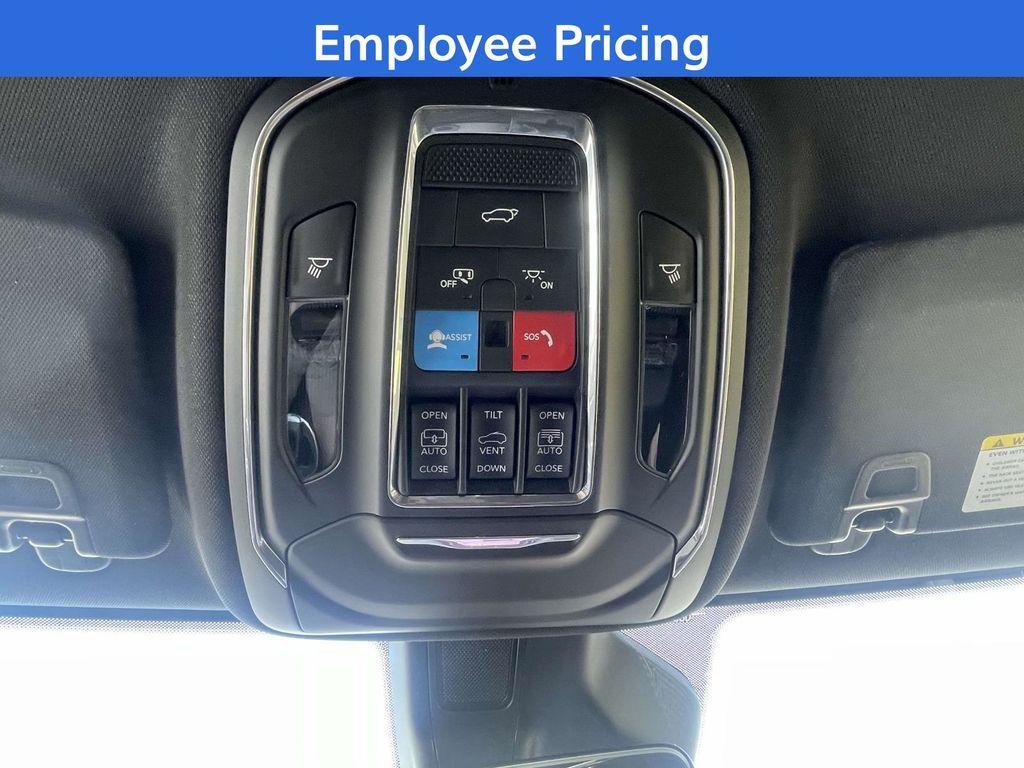 new 2025 Jeep Grand Cherokee L car, priced at $41,240