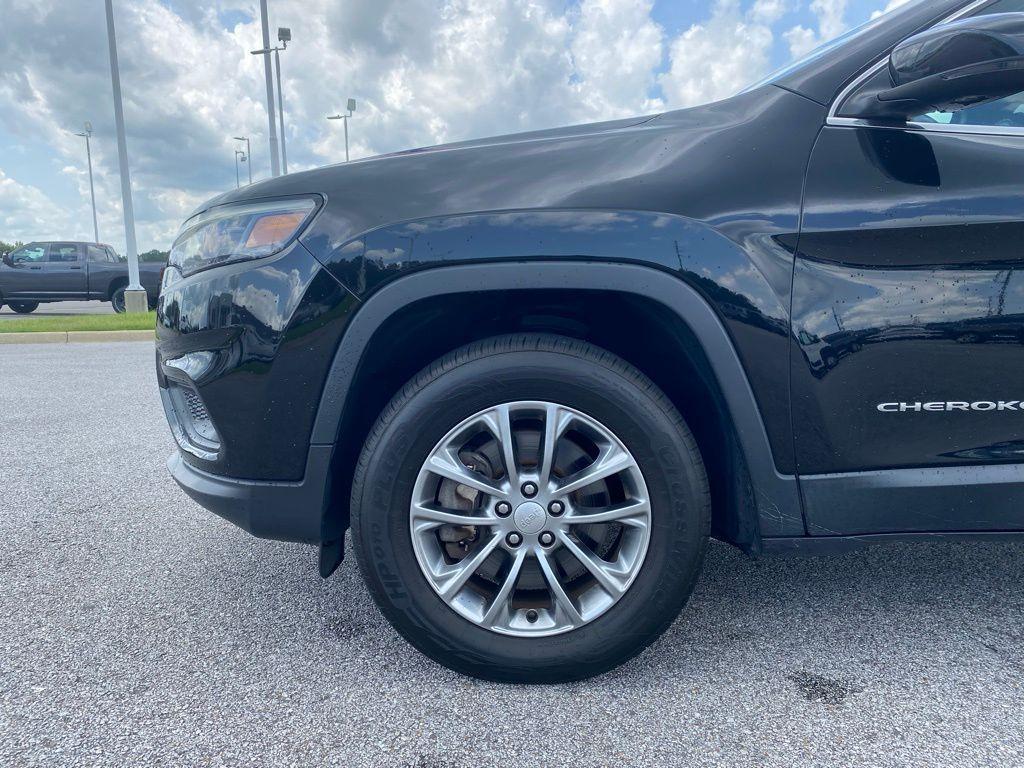 used 2019 Jeep Cherokee car