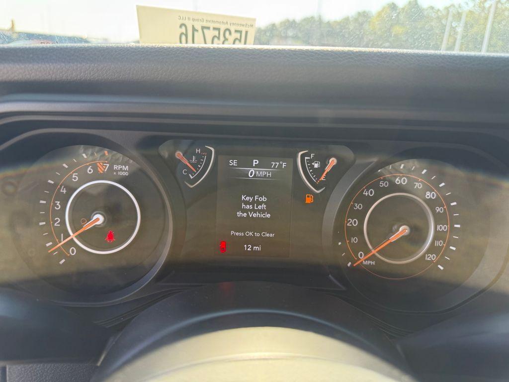 new 2025 Jeep Gladiator car, priced at $40,485