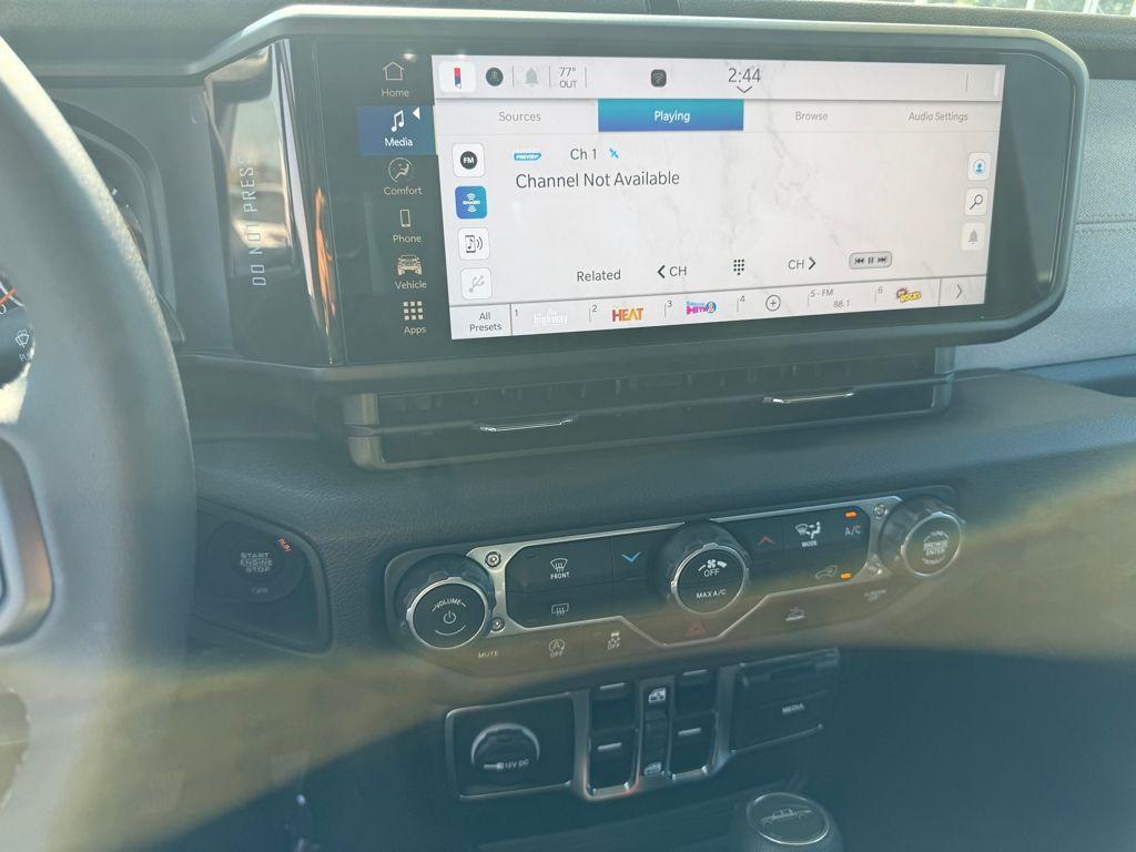 new 2025 Jeep Gladiator car, priced at $40,485