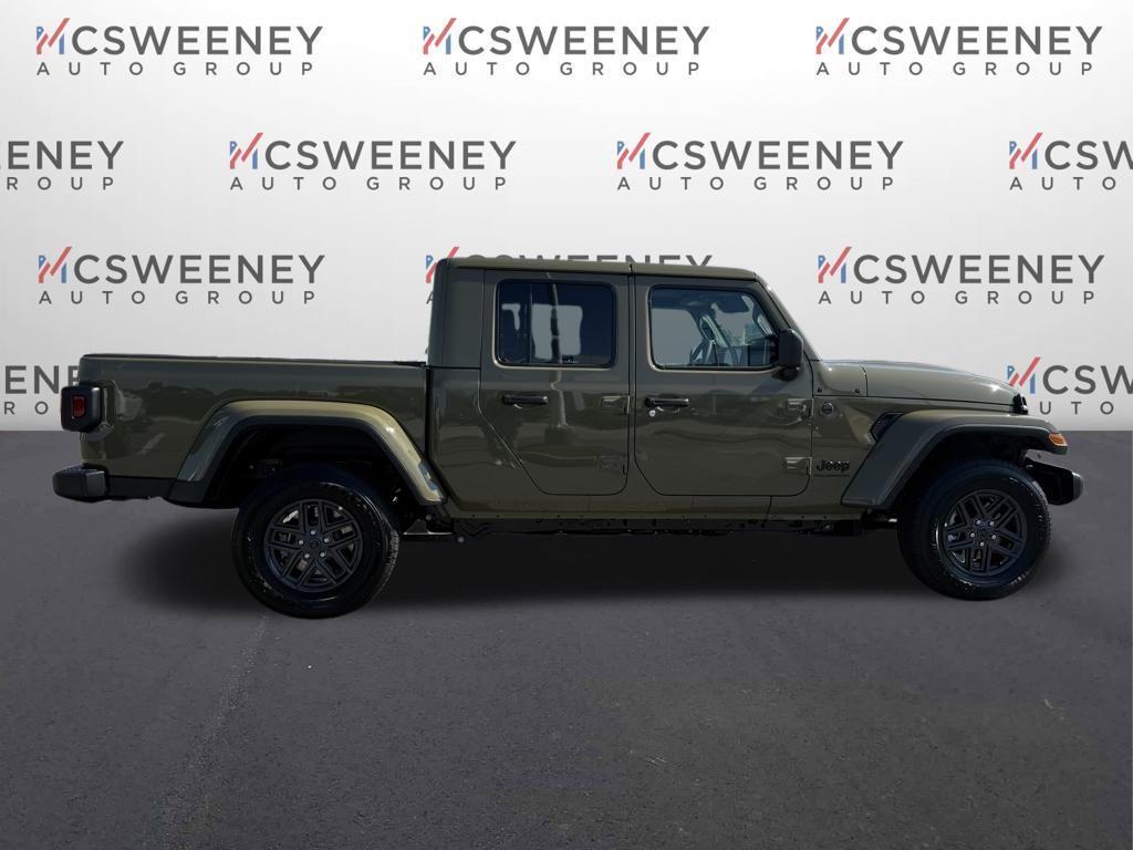 new 2025 Jeep Gladiator car, priced at $40,485