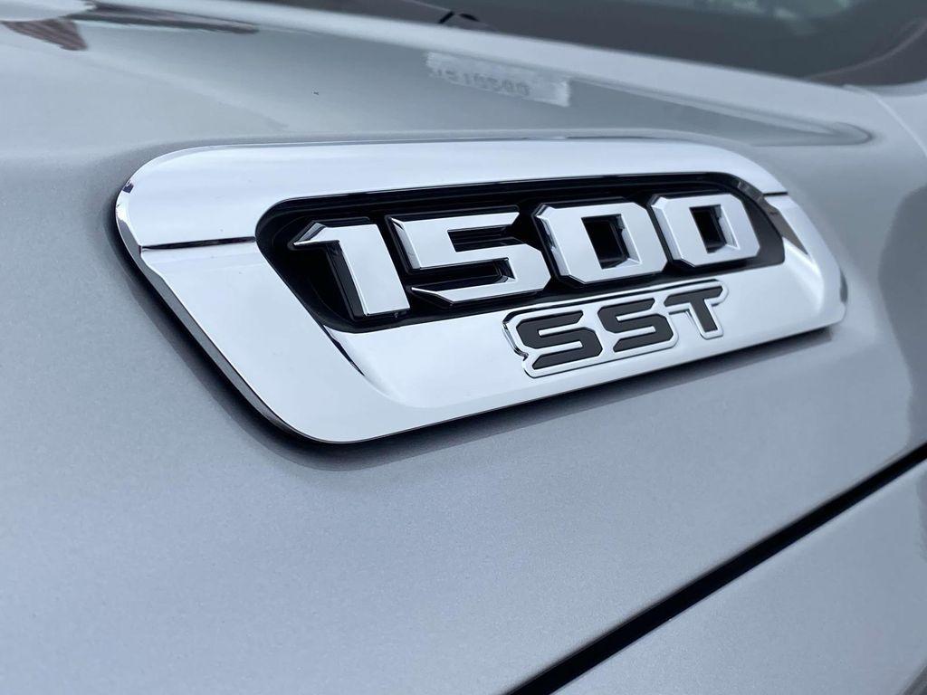 new 2025 Ram 1500 car, priced at $69,060